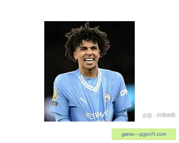 曼城宣布续约刘易斯至2028年 强化未来阵容深度